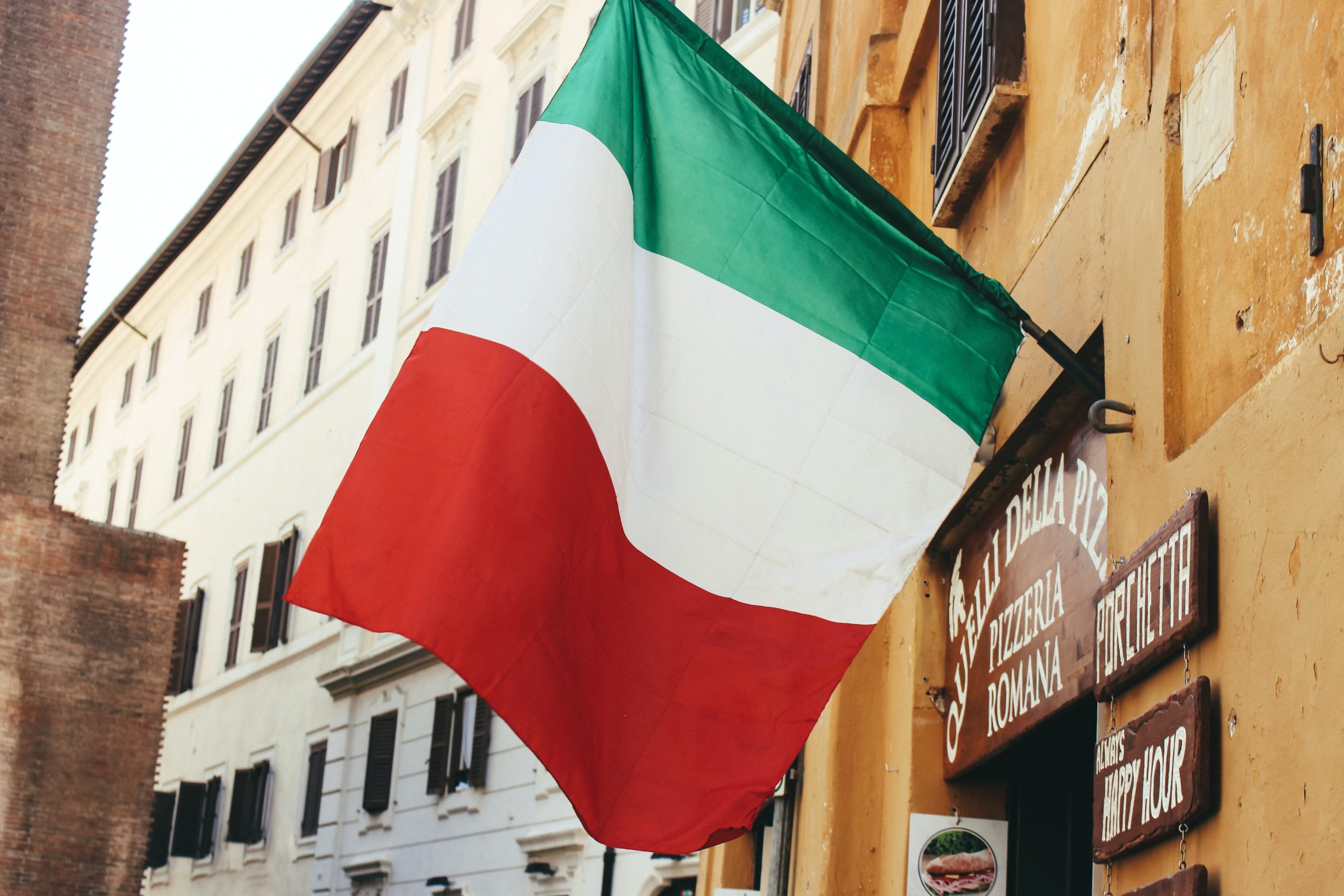 イタリアの国旗の画像